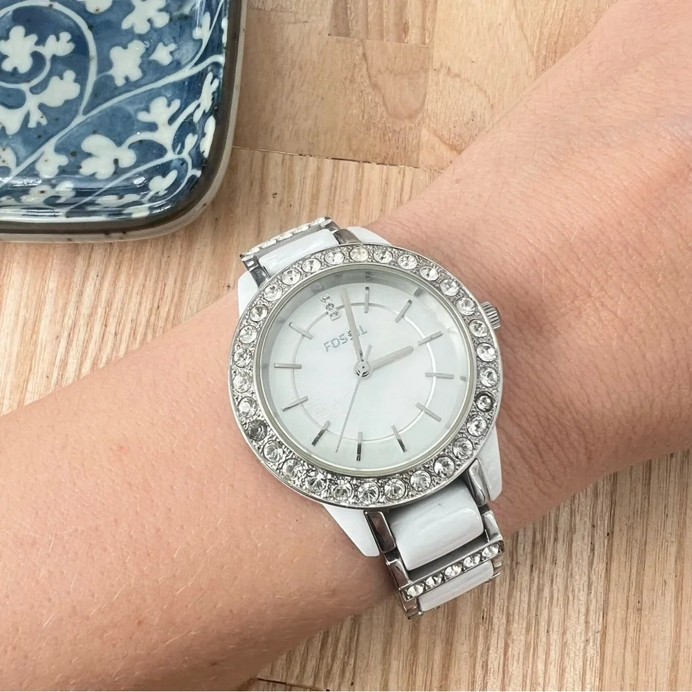 Fossil ladies silver tone white ceramic dress watch NEW BATTERY